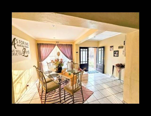 3 BEDROOM HOUSE FOR SALE IN GREENHILLS